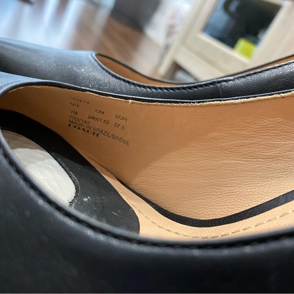 COACH - Two Pairs of Brand New
Skyler Pumps - Size 7.5 - Picture 5 of 12